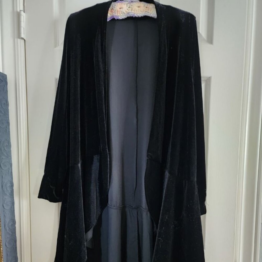 Anama Velvet With Tulle Coat